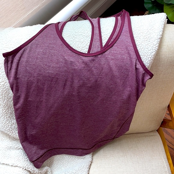 Lululemon workout tank - Picture 2 of 5